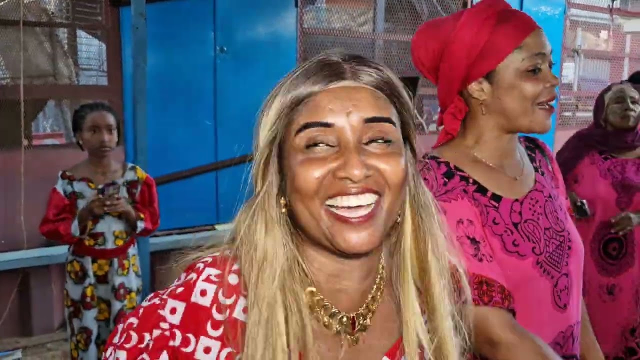 COUVETTE DE MAMAN SAMIR PETIT TERRE 2025