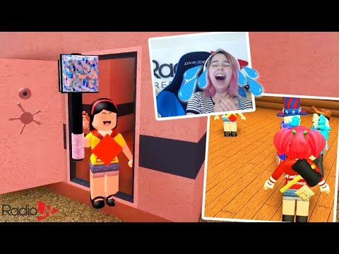 Taco Crew Plays Roblox Flee The Facility So Funny I Cried Youtube - microguardian roblox flee the facility videos