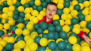Thomas and Elis have fun in Majaland Indoor Park