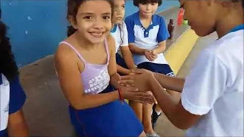 Como jogar o jogo do anel?