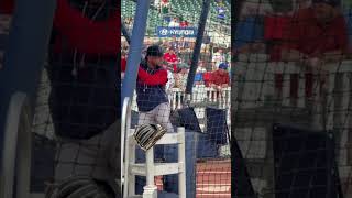 Willson Contreras bateando en el Truist Park antes de enfrentar a los Bravos #MLB