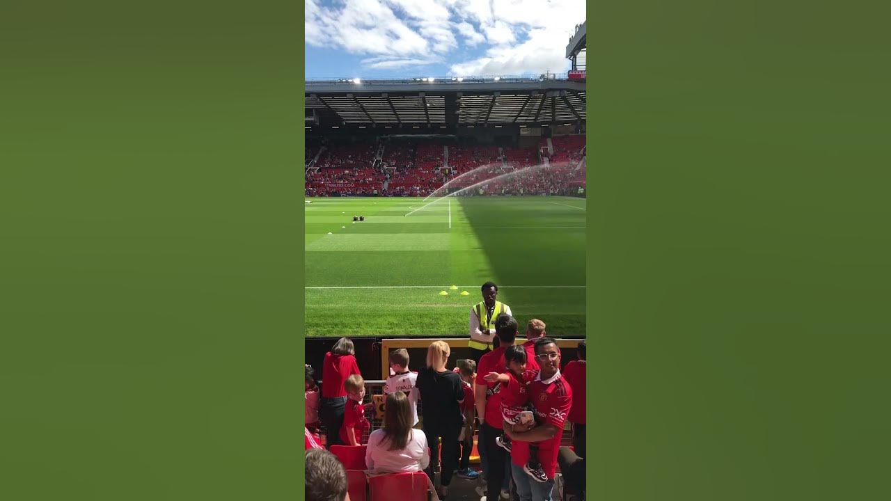 live-man-u-football-match-watching-at-manchester-in-july-2022-part-5