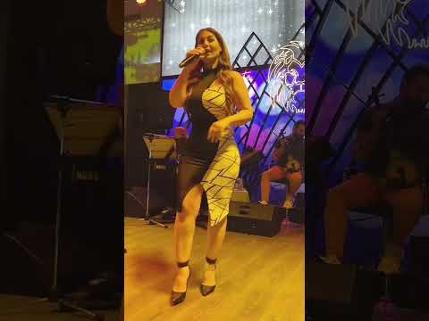 لعيون الطاولة الملكية