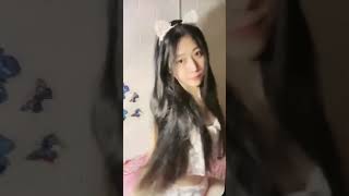 Idol Bigo Nazki Nhảy Khoe Mông Lộ Quần Xì