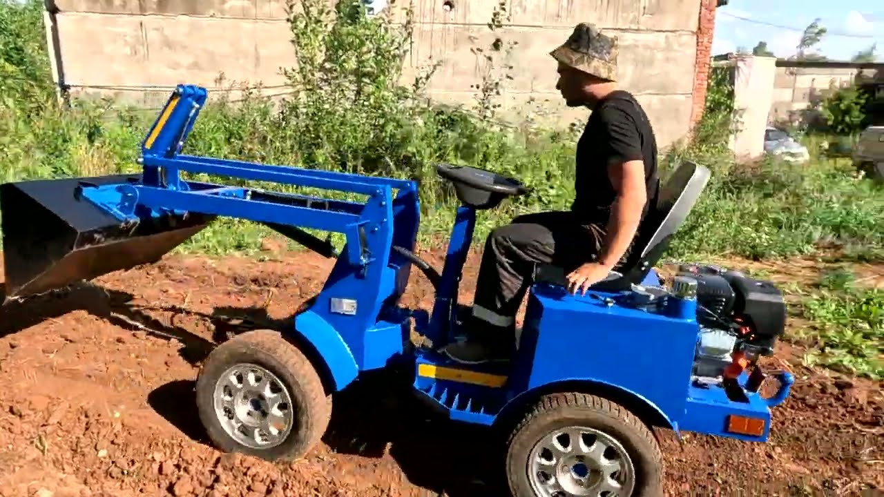 Минипогрузчик на гидроходу.   Погрузчик с аксиальным насосом. 