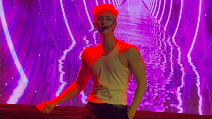 240706 OnlyOneOf WorldTour dOpamine in Manila / gaslighting - OnlyOneOf KB FANCAM