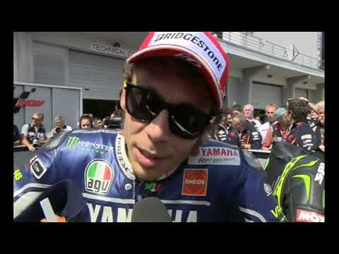 Video MOTOGP 2013 (GERMANIA) - ANNA CAPELLA INTERVISTA VALENTINO ROSSI DOPO IL GRAN PREMIO