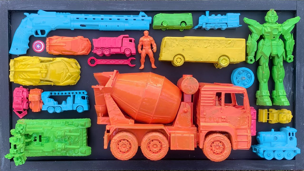 Membersihkan mobil balap, truk molen, kereta api, robot, damkar, hero, bus, selinder, mobil derek