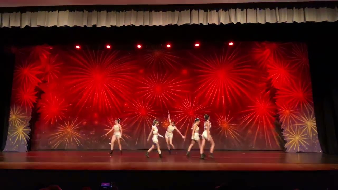 Halloween | Celebrar: I Espetáculo de Danças Modernas e Urbanas | Botelho Escola de Dança