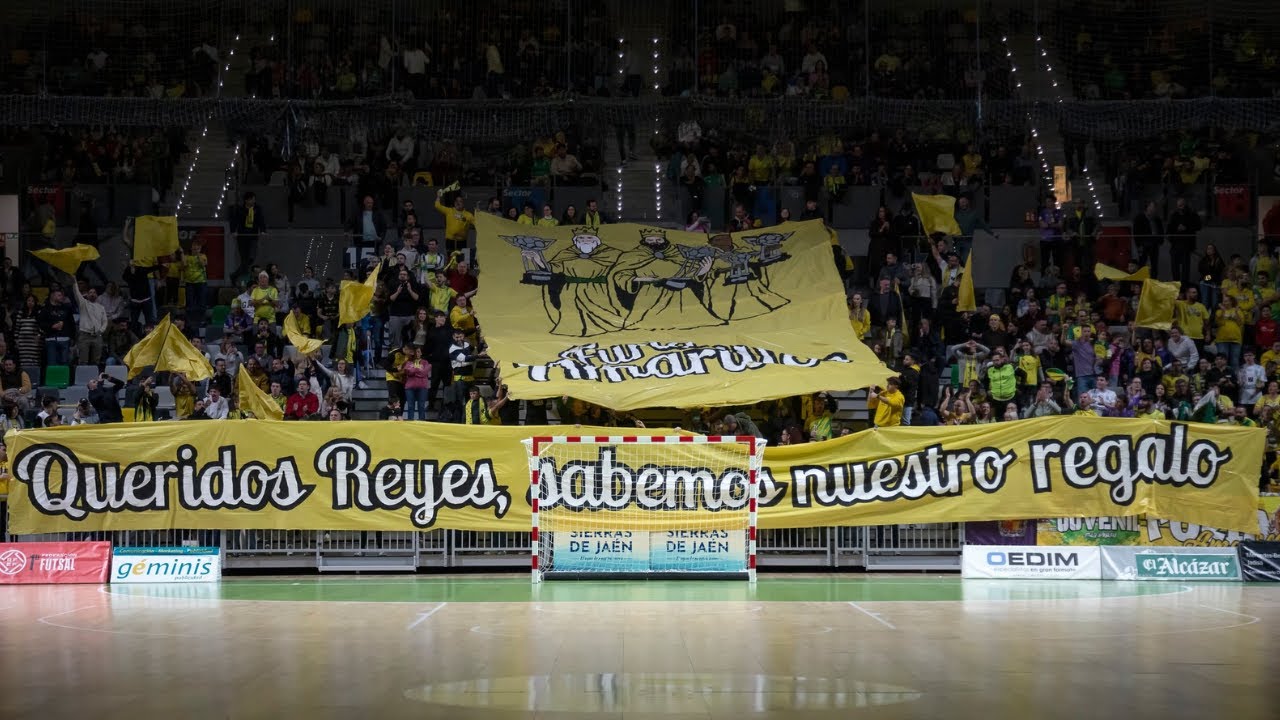 😱 Así desplego la furia su TIFO antes del partido | AMBIENTAZO en el Olivo Arena