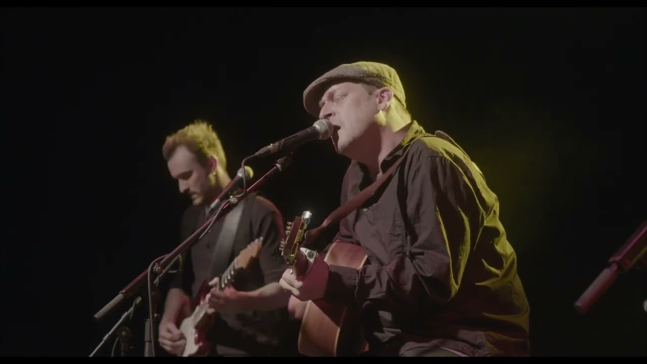 Schritt für Schritt ins Paradies               Von TON STEINE SCHERBEN mit GYMMICK und Flo Kenner