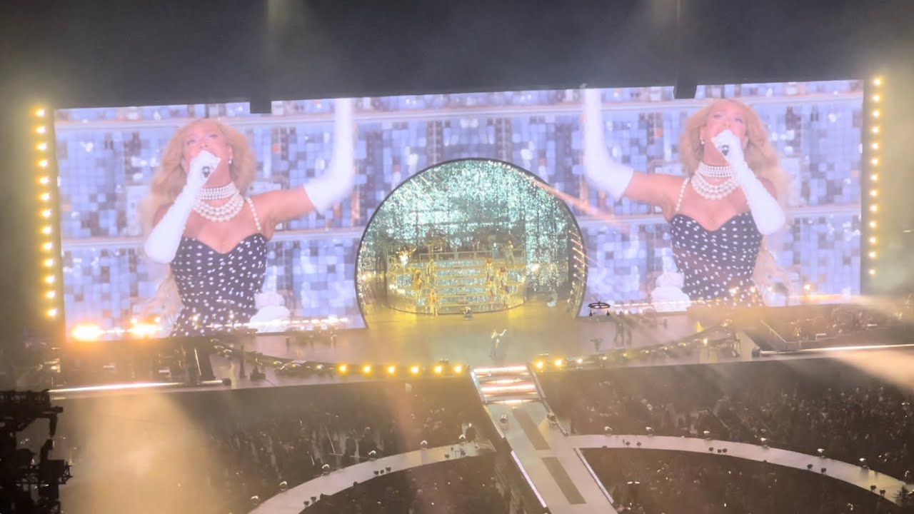 Beyoncé - I care, River Deep Mountain High (Renaissance World Tour in ...