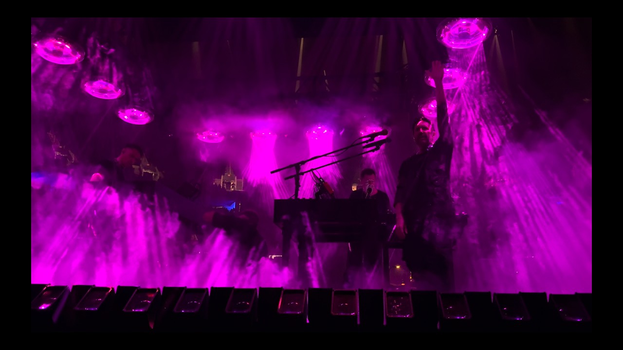 Nine Inch Nails - Peel It Back - St. Louis - 2026-02-25 - Act 3