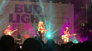 Trixie Mattel - Girl Next Door LIVE Chicago 2021