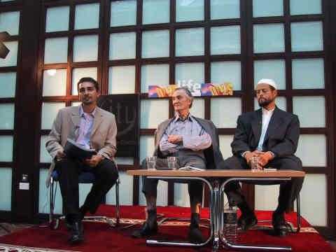Life in the Fast Lane (2002): Gai Eaton, Zaid Shakir in conversation with Rehan Khan
