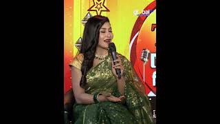 একজন আরেকজনের প্রশংসায় ব্যস্ত | Global Folk