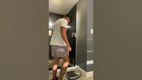 Never tell your girlfriend she’s fat #shorts