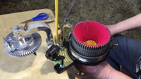 Knitting on an Erlbacher Gearhart Bumblebee, 60 cy...