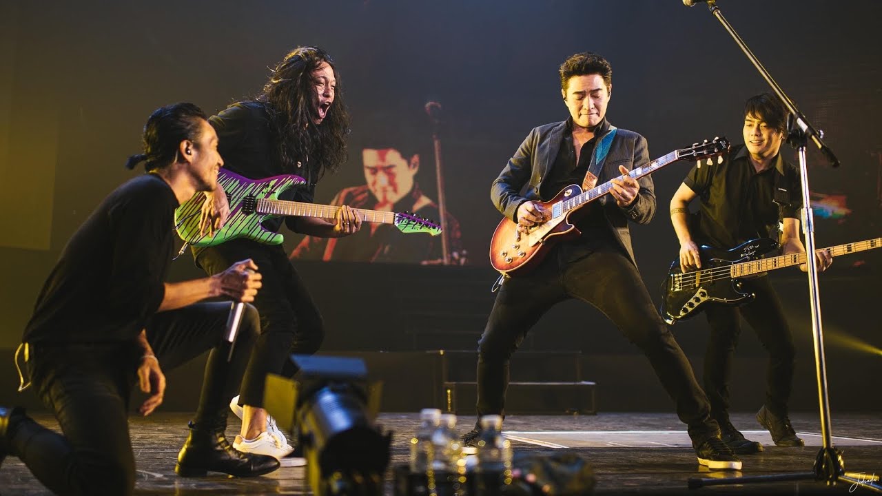 พี่ตูนฟังเพลงพี่ก้องตั้งแต่หน้าอ่อนจนตอนนี้พี่ตูนหน้าแก่กว่าพี่ก้องนูโว | The gentleman live concert