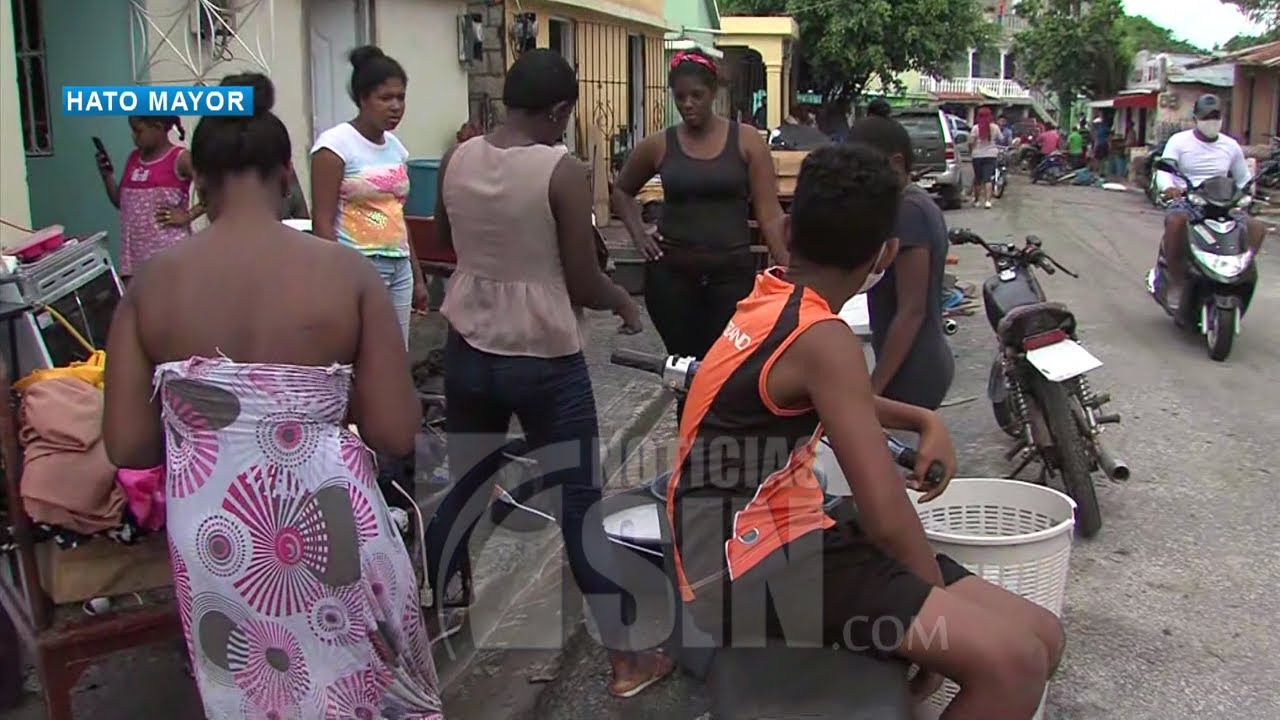 En Hato Mayor bajan inundaciones tras Isaías