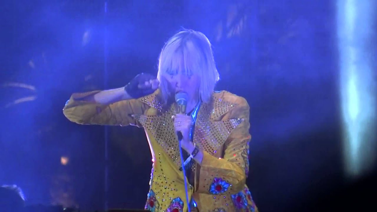 Yeah Yeah Yeahs Heads Will Roll Coachella 2013 (2013/04/19 Indio, CA) YouTube