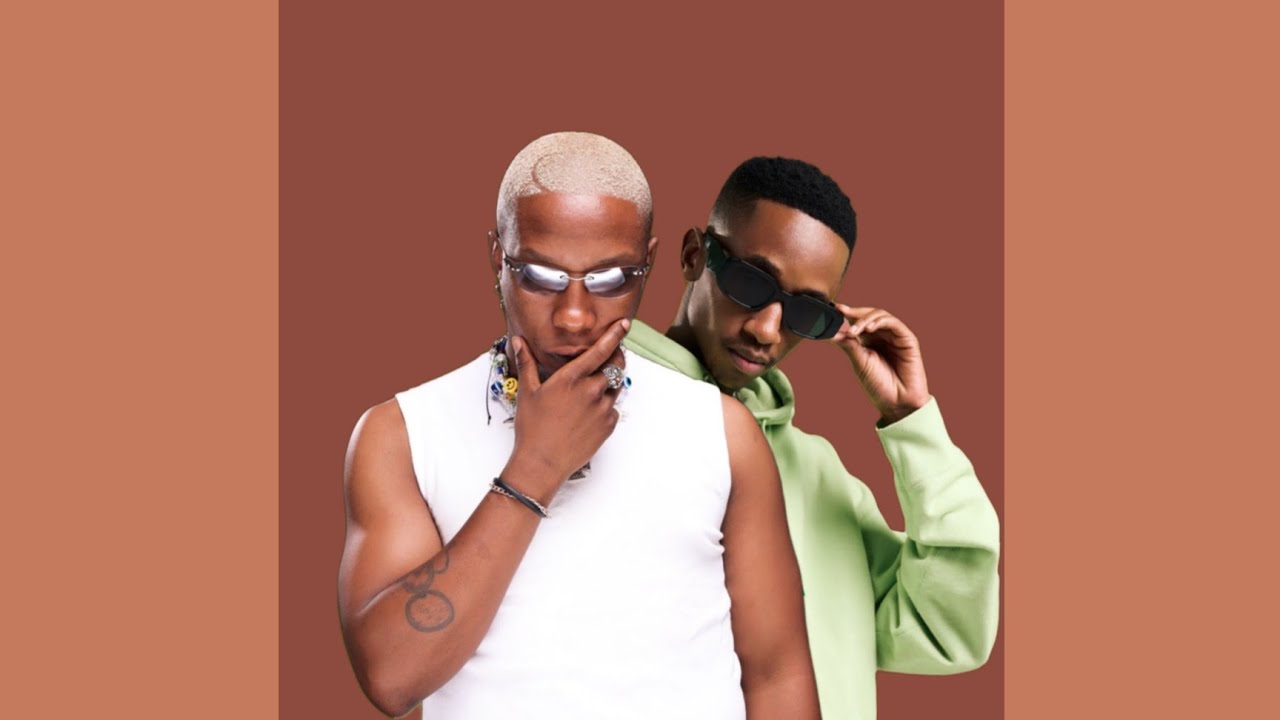 Pcee & Scotts Maphuma - Baphekelwa uBani - YouTube