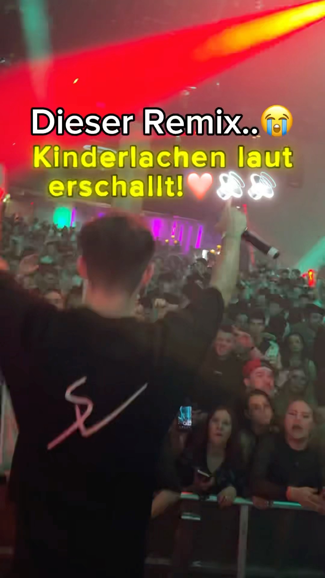 ABER RICHTIG AUF DIE F…??#bass #remix #lustig #weihnachten #shortvideo #fypage #fy #music #techno