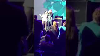 Nicole Garza and Mickey Thomas of Jefferson Starship- Nothings Gonna Stop Us