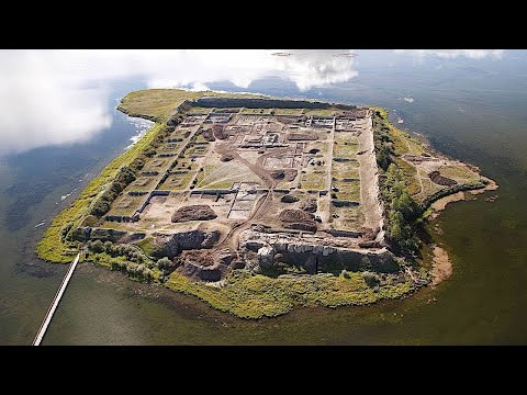 Vídeo: Planalto rochoso de Kiviyata - um objeto misterioso para explorar