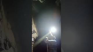 sacando oro de la cueva #humor #elpersonajedelasemana #moneros