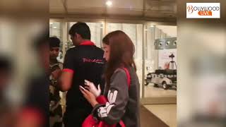 Alia Bhatt Sweet Behaviour With A Reporter At Mumbai Airport