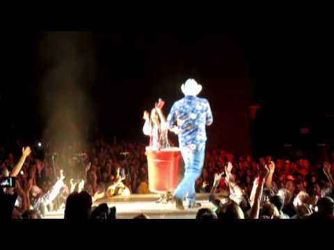 Red solo cup Toby Keith Hartford connecticut 9/20/2012
