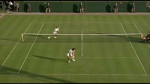 Connors v Herrera: Classic Wimbledon Rally