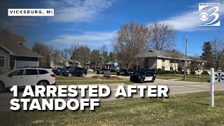 1 arrested following hours-long standoff at Vicksburg apartment complex