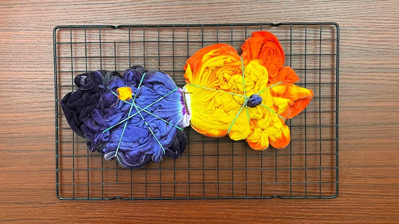 Tie-Dye T-Shirt Pattern : Yin Yang Design