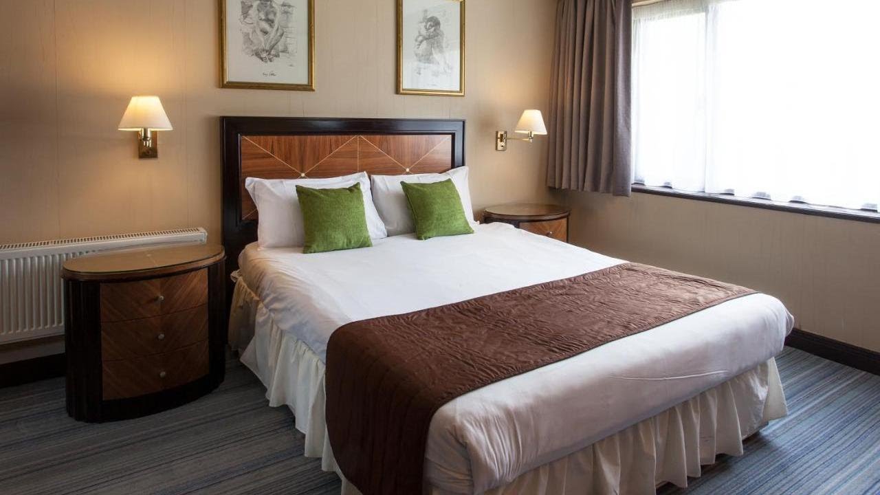 Europa Gatwick Hotel & Spa, Crawley, United Kingdom YouTube