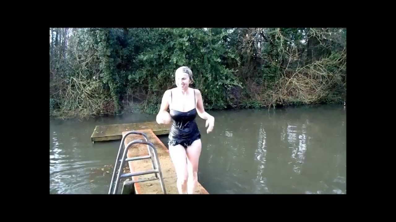 Hampstead Heath Ponds Winter Swimming London Youtube