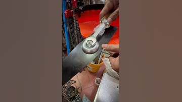 Cách tháo lưỡi ở máy cắt cỏ