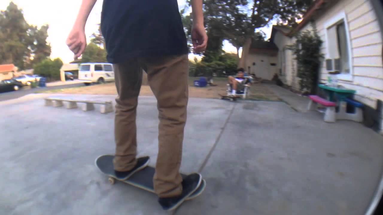 One Minute Heelflip Challenge! - Alejandro