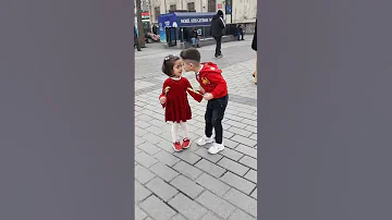 بسبوس عاشق بسه ويدلعها بسبوسه احمد و امنه Shorts 
