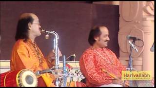 133rd Harivallabh Sangeet Sammelan 2008   Drkadri Gopal Nath U0026 Pt Ronu Majumdar     Hd
