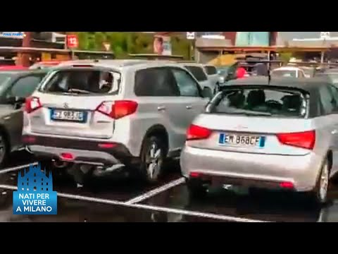 Video Shock La Grandine Distrugge I Vetri Delle Auto Nei Parcheggi Del Fiordaliso A Rozzano