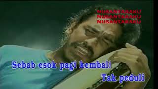 Download lagu Iwan Fals & Franky Sahilatua   Orang Pinggiran Original Video Clip   Karaoke Version