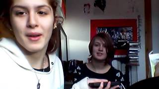 Celebrity Twitter questions (ft. Brooke) Wealth