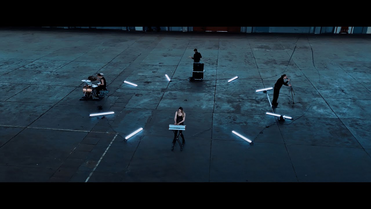 在 YouTube 上观看 Kanadia - Going Nowhere (official video) 在 YouTube 上观看 Kanadia - Going Nowhere (official video)