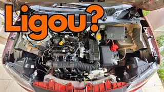 LIMPANDO O MOTOR DO RENAULT KWID COM SEGURANÇA E EFICÁCIA | GUIA DA ESTÉTICA AUTOMOTIVA EM CASA screenshot 5