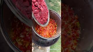 Pregătim Un Ceaun Gutos