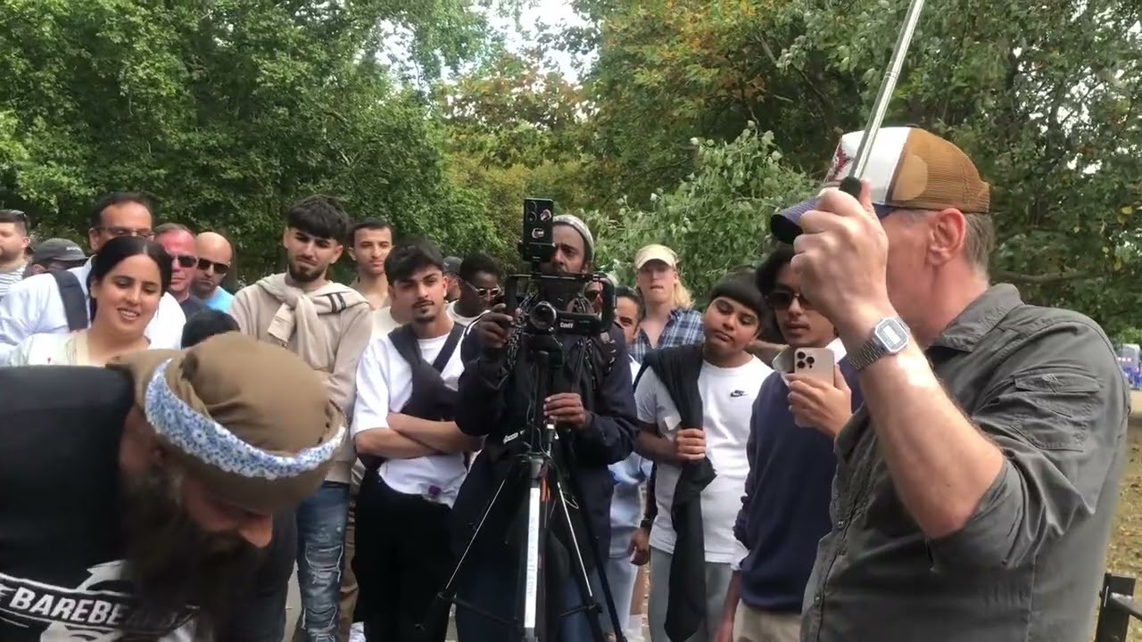 A Muslim-British army veteran confronts hate monger|| speakers corner London