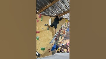 Fun V4-5 slab with a cool dyno! #bouldering #climbing #garethclimbing #climber #climb #fyp #fypage