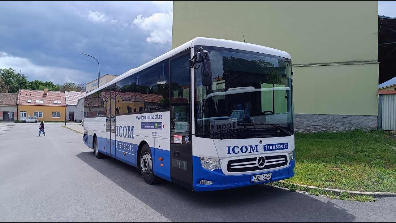 První den na linkách 621 a 690 v Moravských Budějovicích